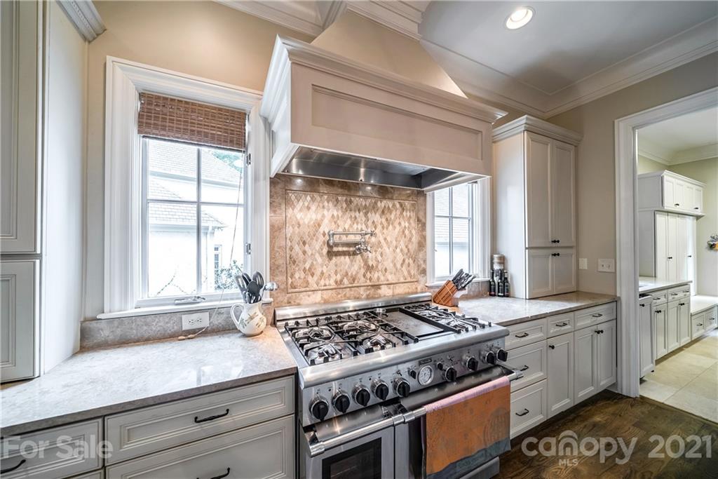 1105 Sedgewood Place Court Charlotte NC 28211