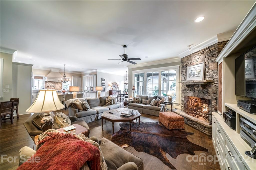1105 Sedgewood Place Court Charlotte NC 28211