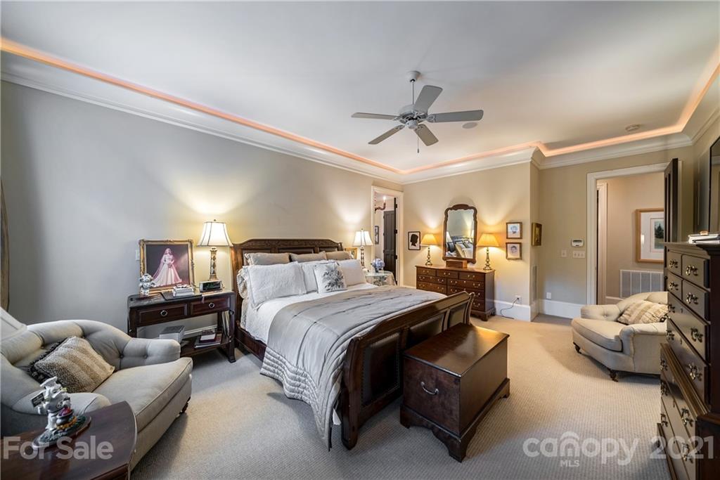 1105 Sedgewood Place Court Charlotte NC 28211