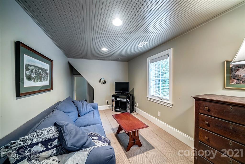 1105 Sedgewood Place Court Charlotte NC 28211