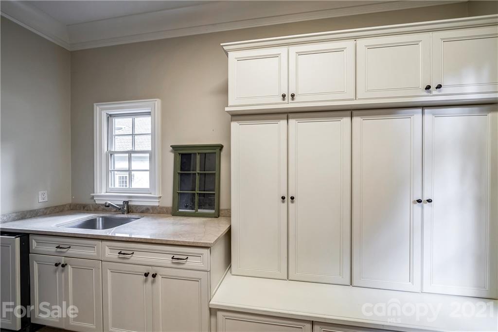 1105 Sedgewood Place Court Charlotte NC 28211