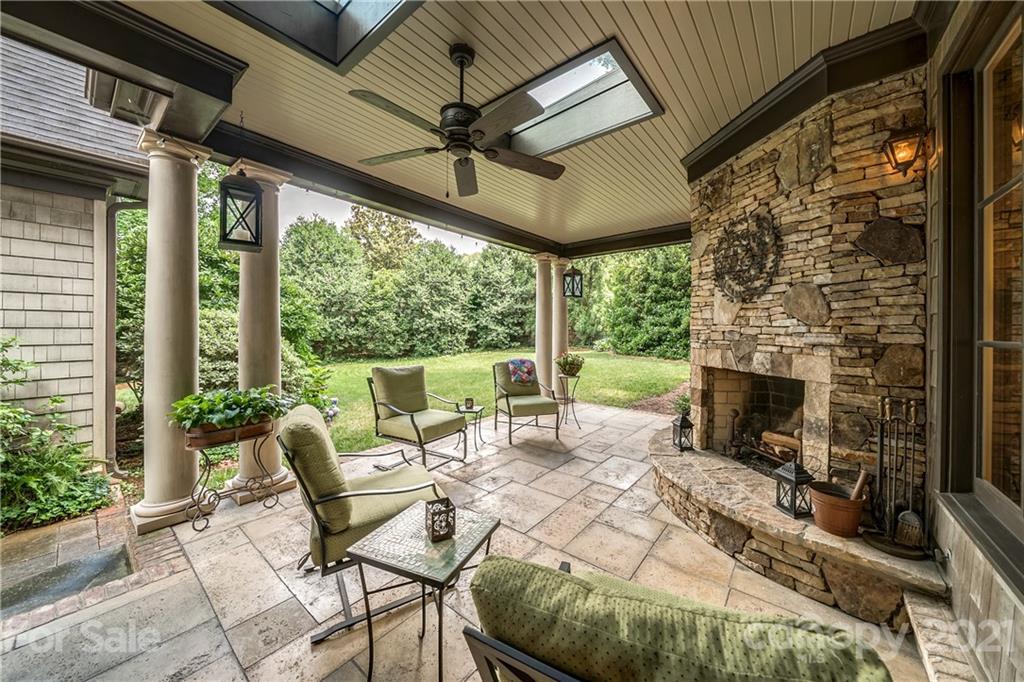 1105 Sedgewood Place Court Charlotte NC 28211
