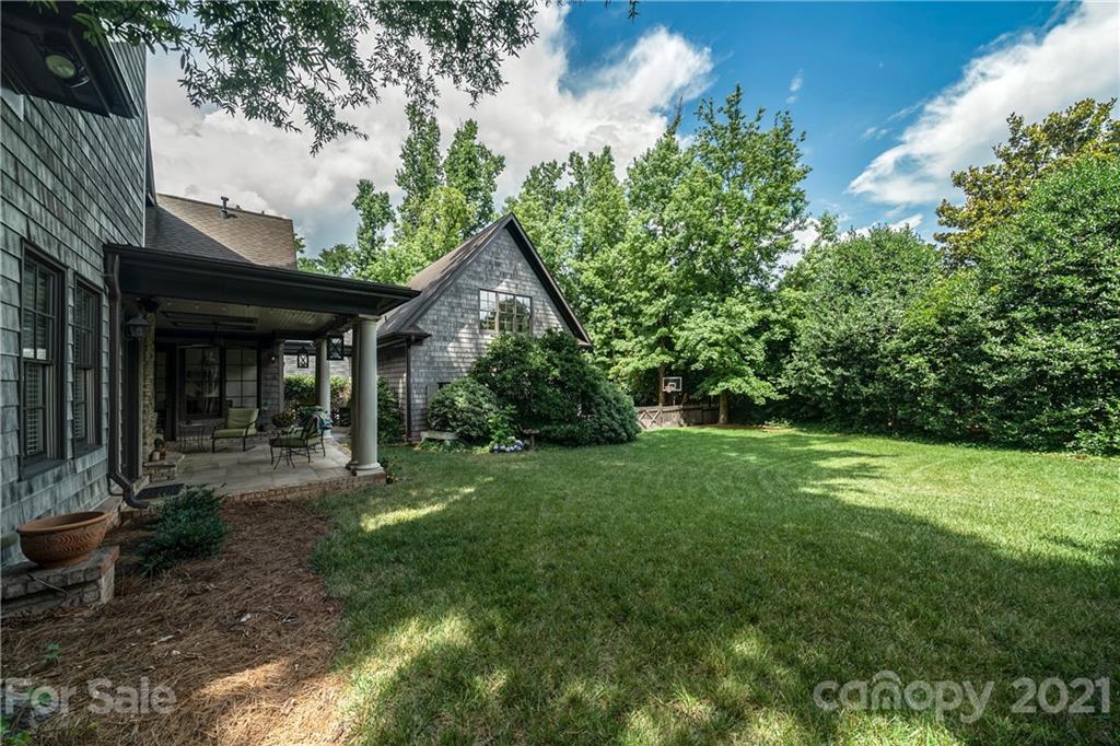 1105 Sedgewood Place Court Charlotte NC 28211