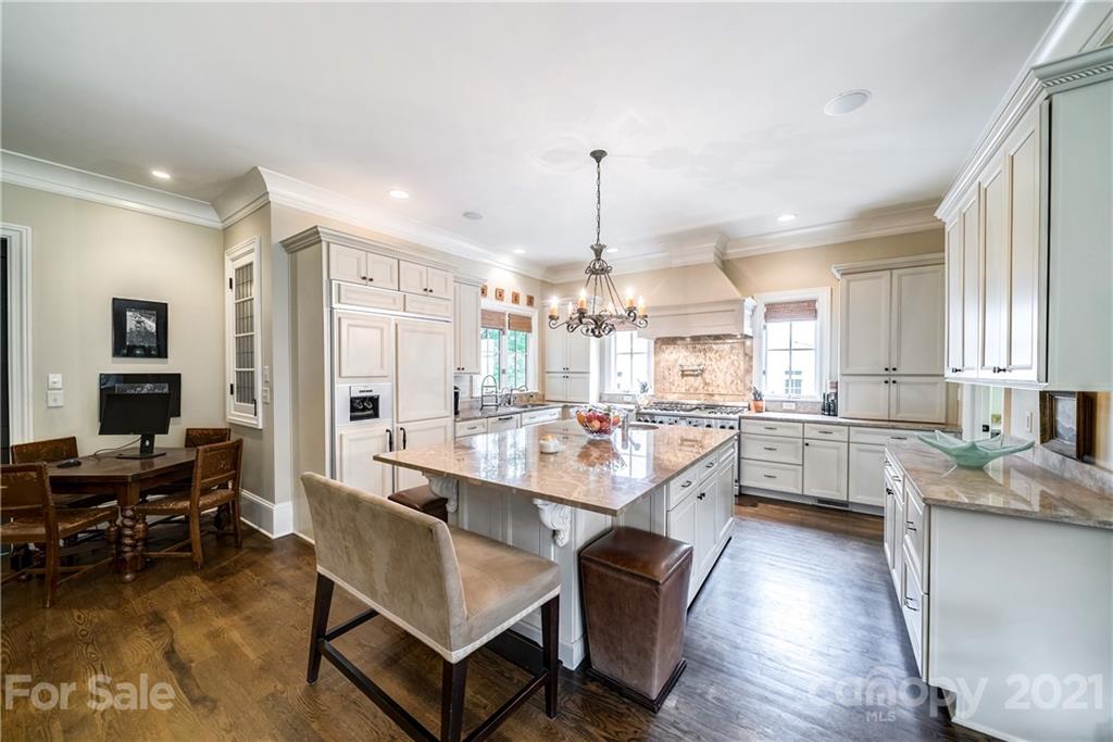 1105 Sedgewood Place Court Charlotte NC 28211