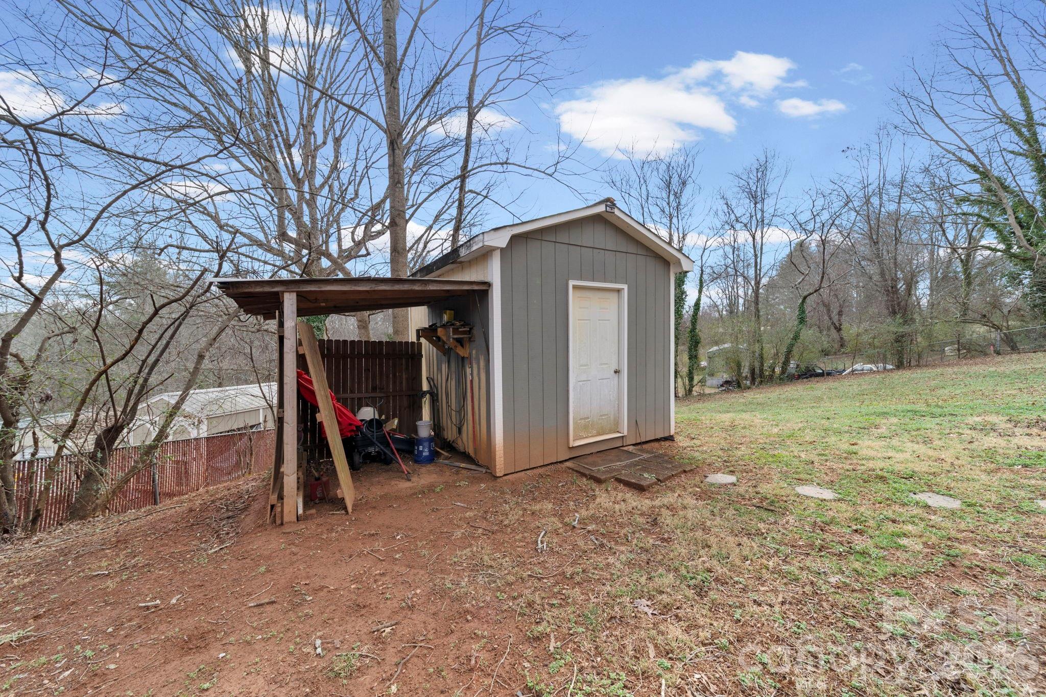 116 Hilltop Avenue Valdese NC 28690