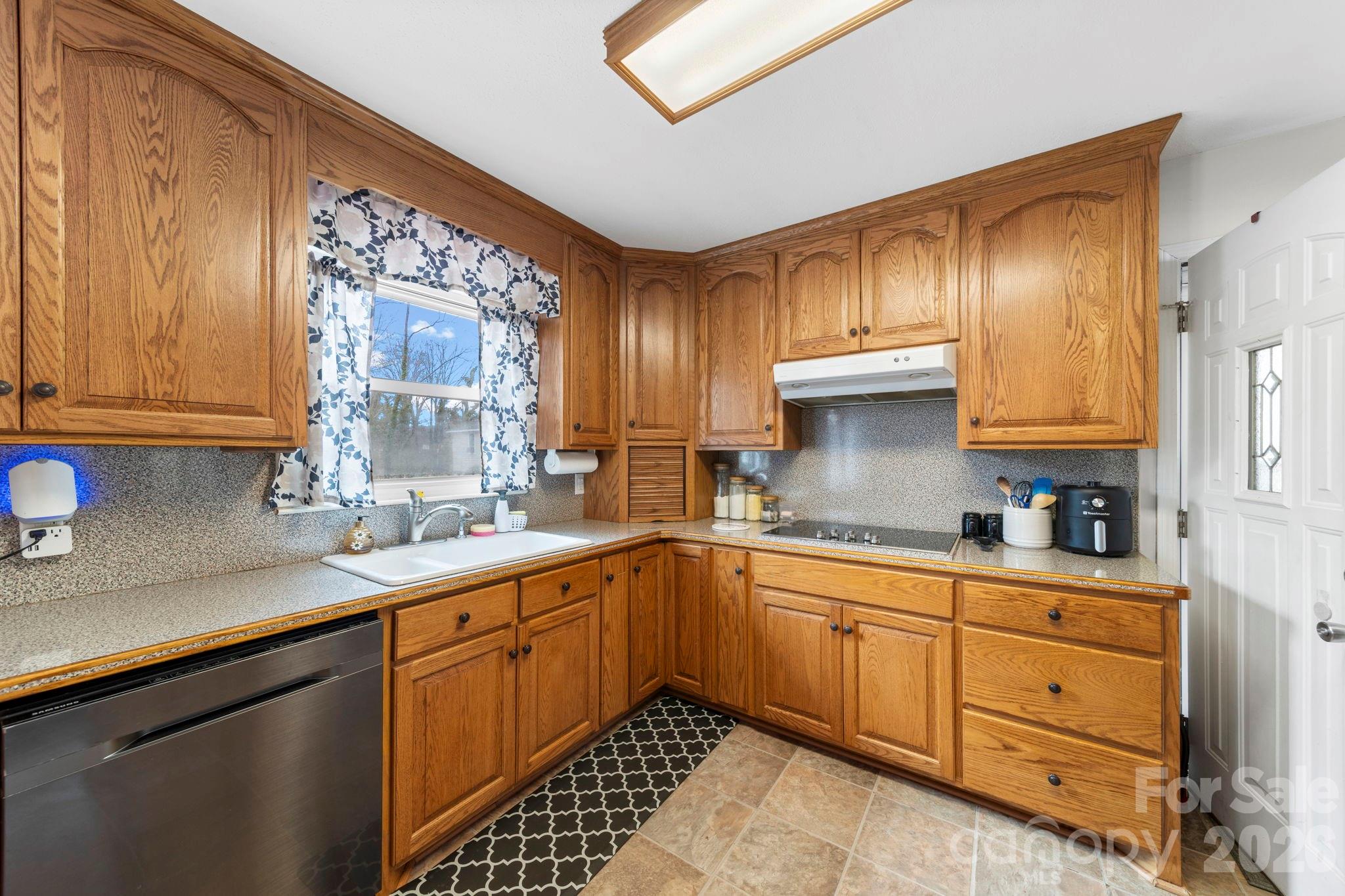 116 Hilltop Avenue Valdese NC 28690