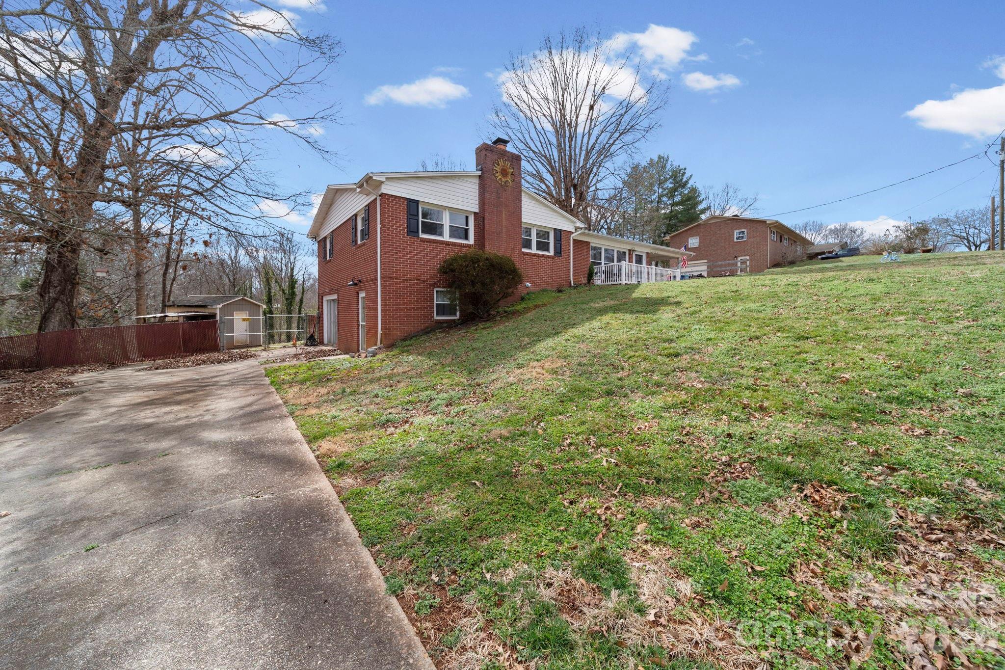 116 Hilltop Avenue Valdese NC 28690