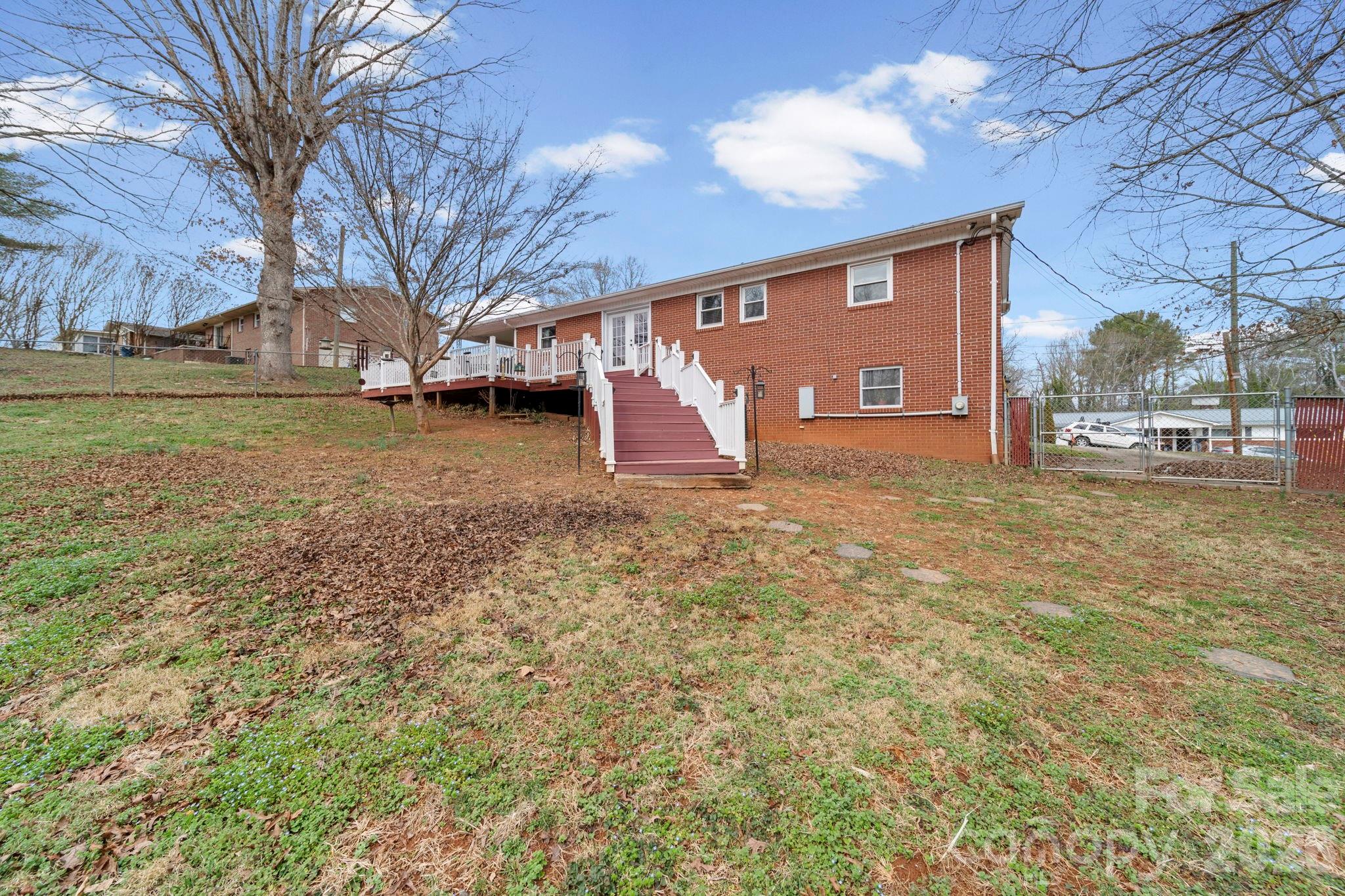 116 Hilltop Avenue Valdese NC 28690