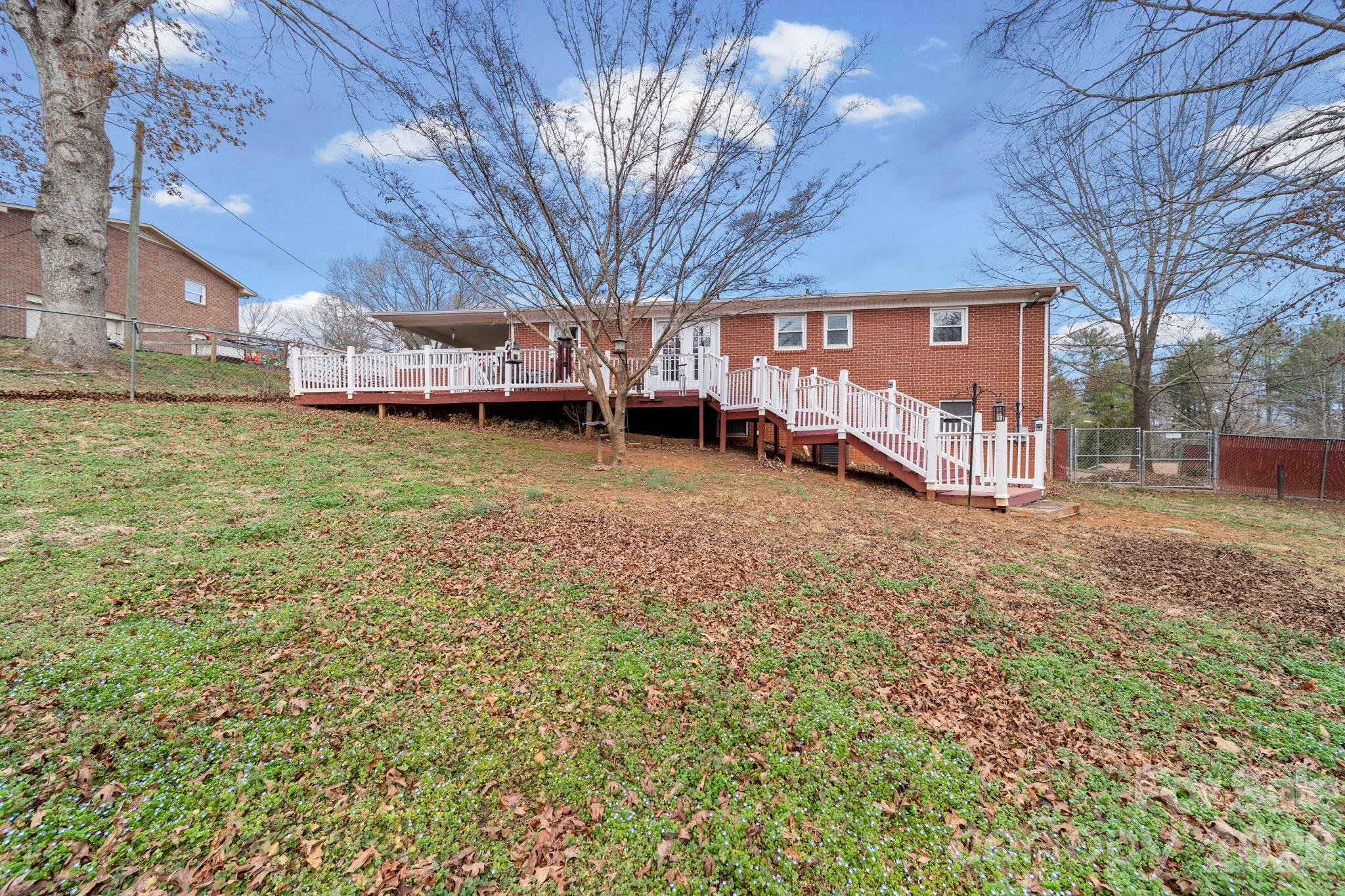 116 Hilltop Avenue Valdese NC 28690