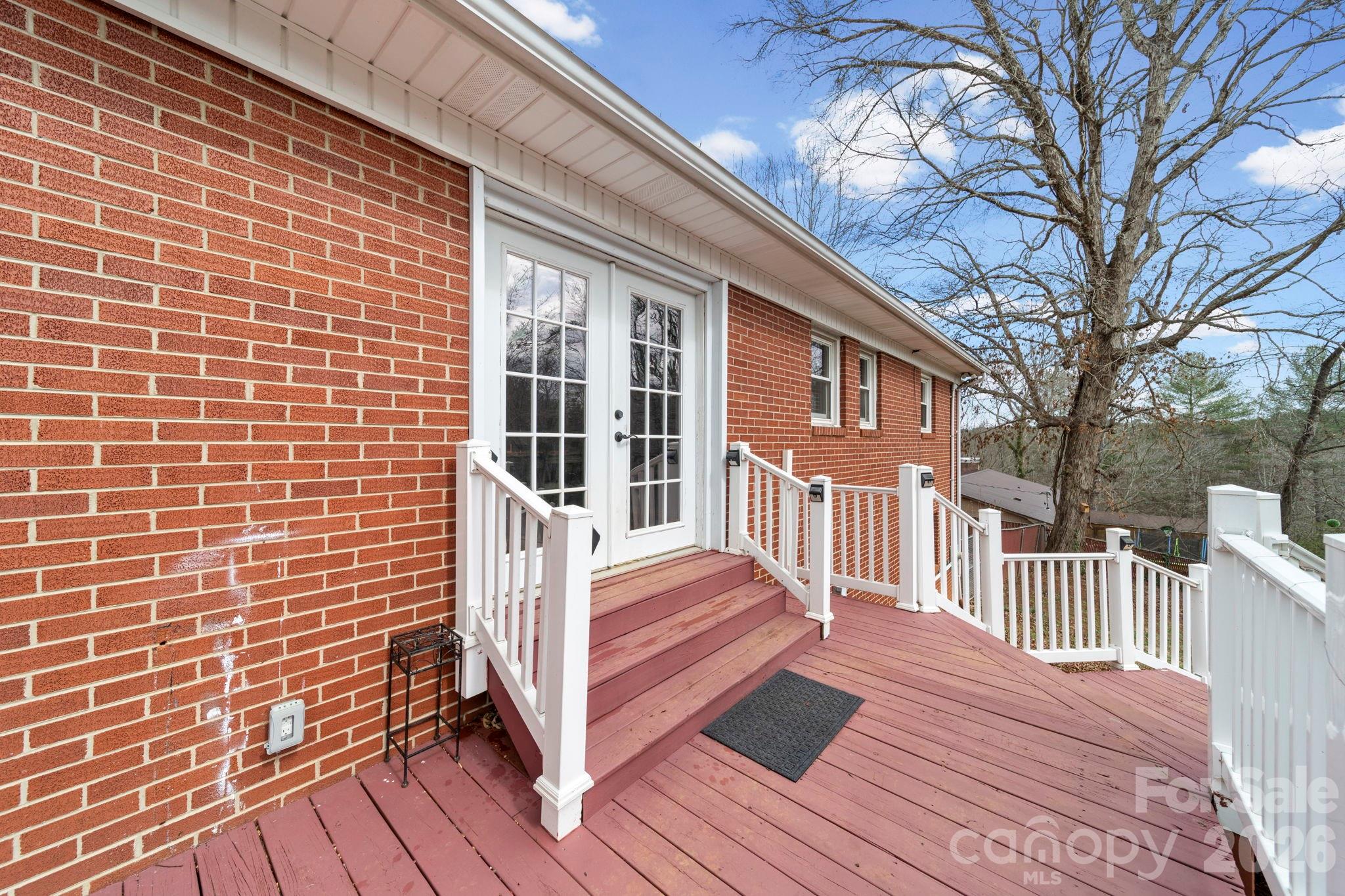 116 Hilltop Avenue Valdese NC 28690