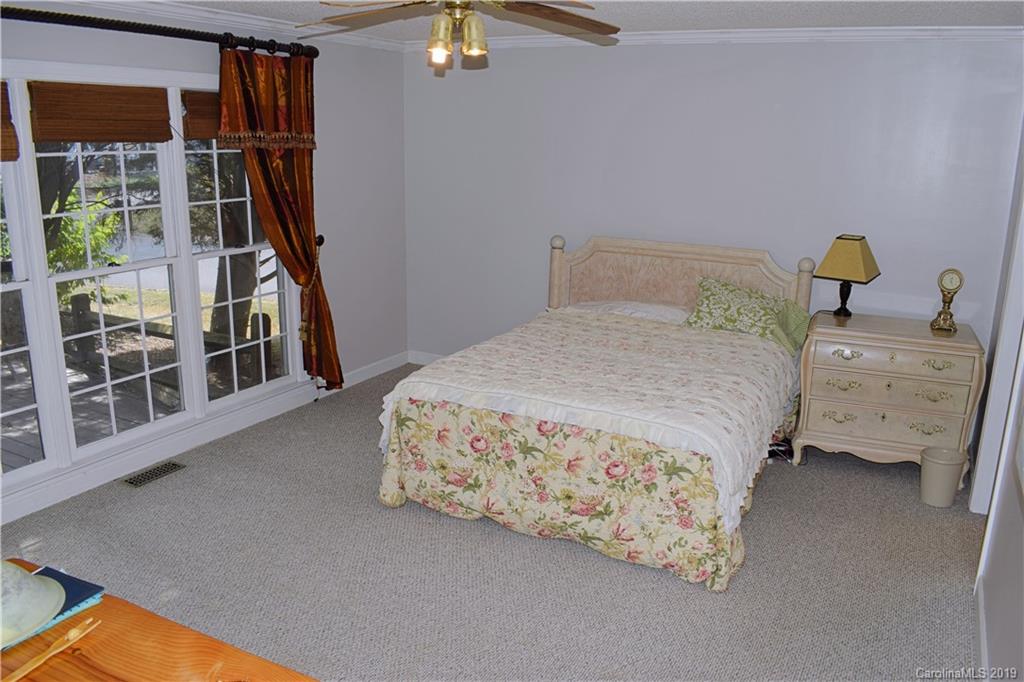 4025 Brownes Ferry Road Charlotte NC 28269
