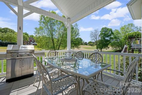 531 Oak Valley Boulevard Advance NC 27006
