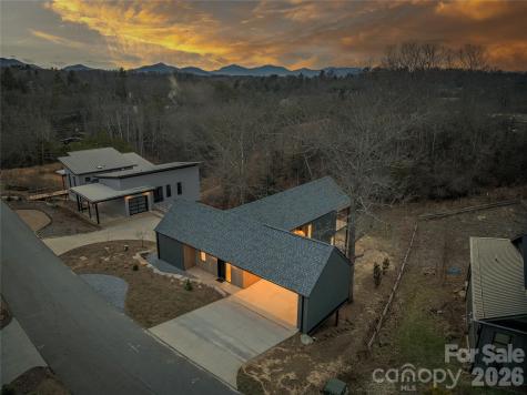 511 Wilma Dykeman Trail Asheville NC 28804