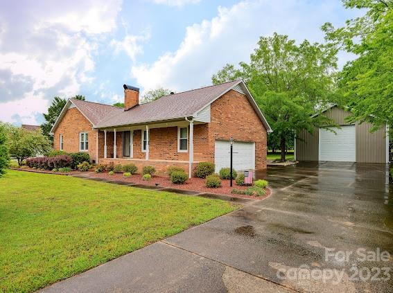 2575 Whispering Oaks Drive Harrisburg NC 28075