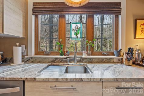 373 Lytle Cove Road Swannanoa NC 28778
