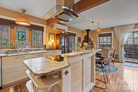 373 Lytle Cove Road Swannanoa NC 28778