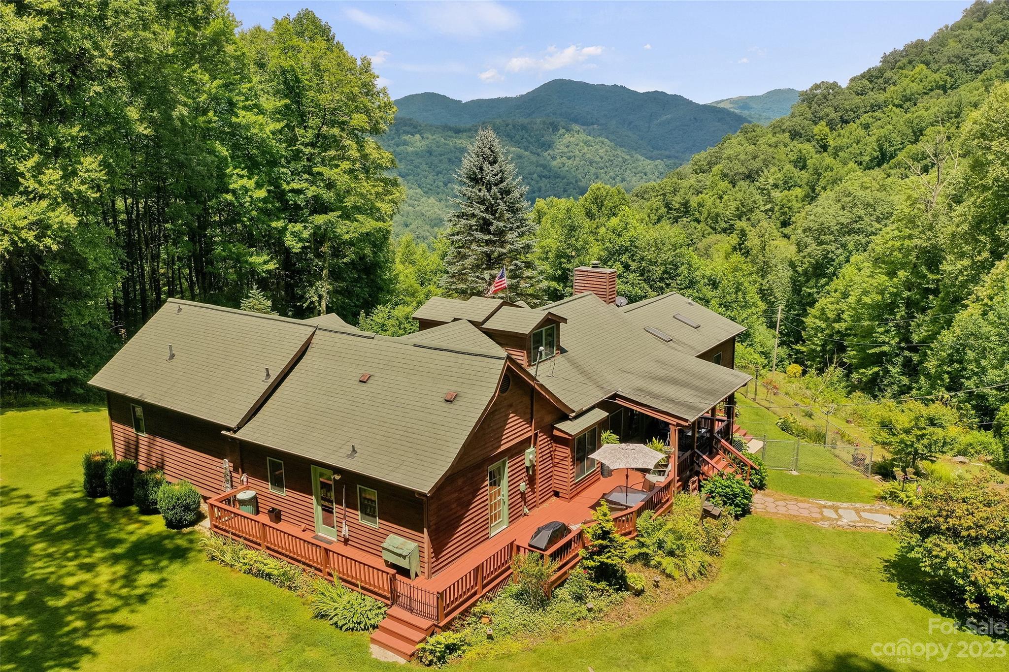290 Last Mohican Trail Clyde NC 28721