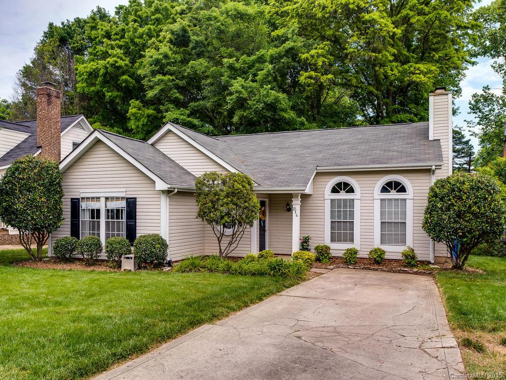 214 Matthews Crossing Matthews NC 28105