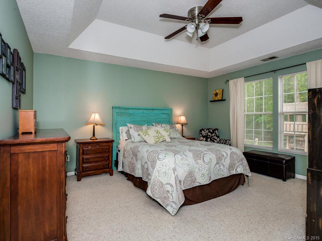 214 Matthews Crossing Matthews NC 28105