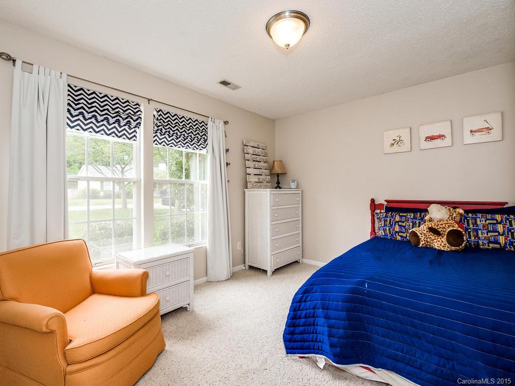 214 Matthews Crossing Matthews NC 28105