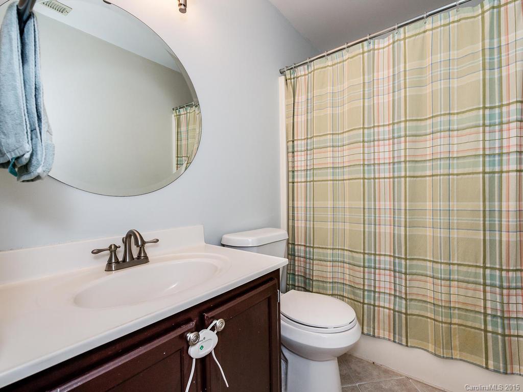 214 Matthews Crossing Matthews NC 28105