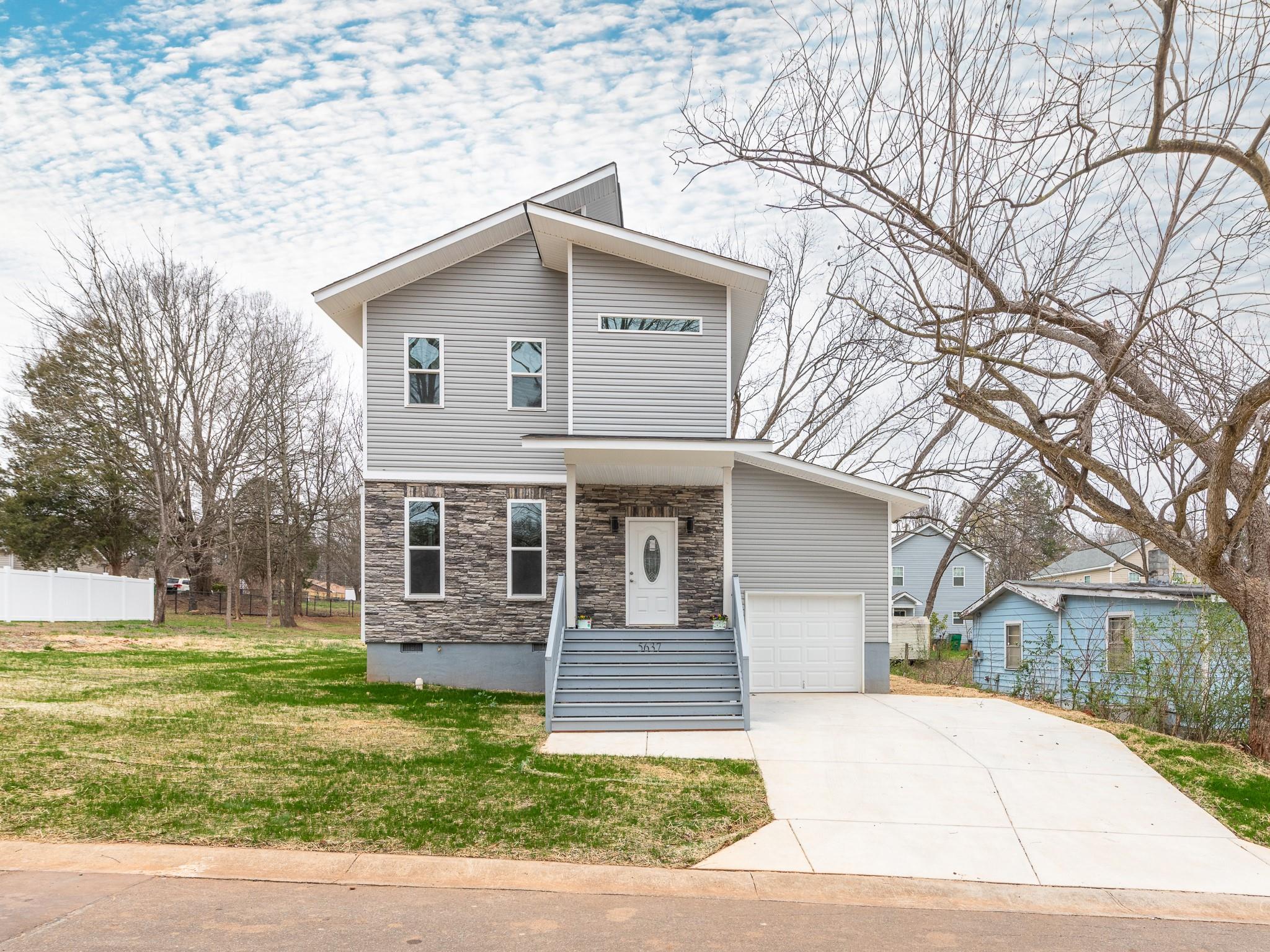 5637 Torrence Street Charlotte NC 28269