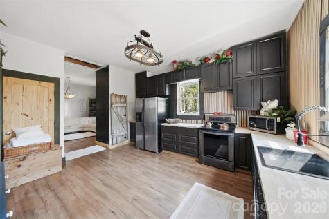 507 Oak Street SW Lenoir NC 28645