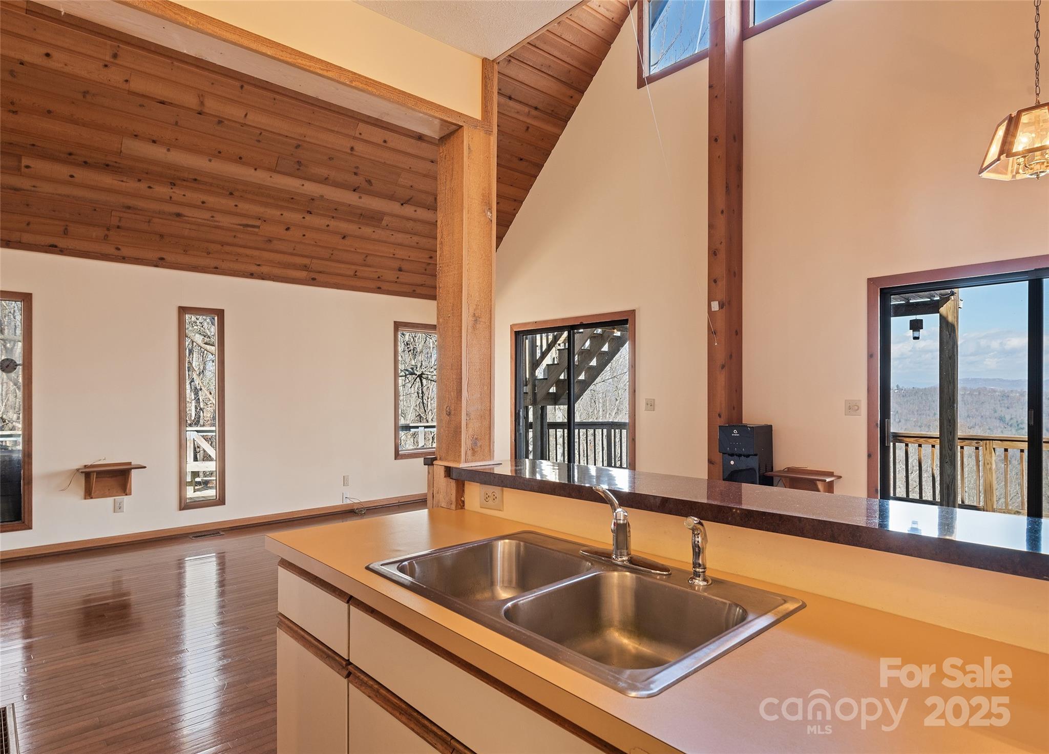 1350 Davis Mountain Road Hendersonville NC 28739