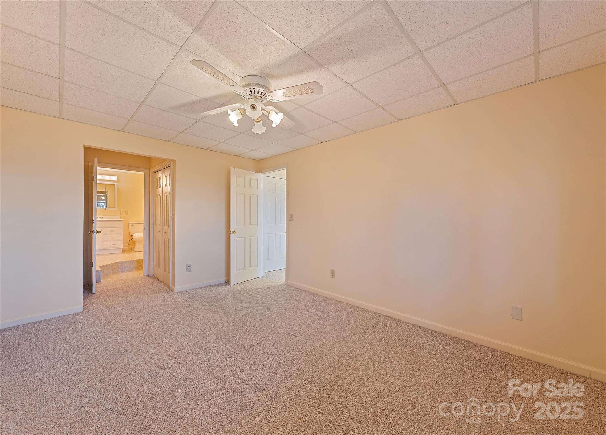 1350 Davis Mountain Road Hendersonville NC 28739