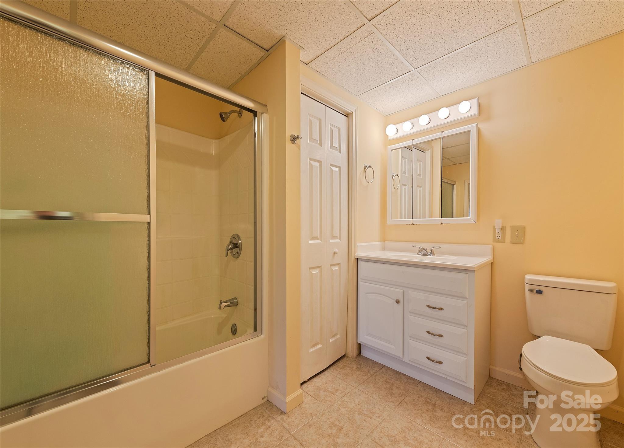 1350 Davis Mountain Road Hendersonville NC 28739