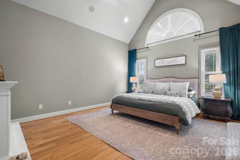 402 Golfview Court SE Lenoir NC 28645