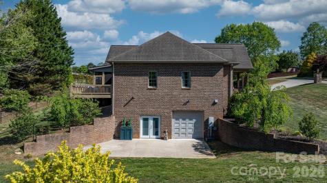 402 Golfview Court SE Lenoir NC 28645