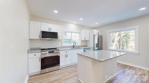 403 Liberty Street E York SC 29745