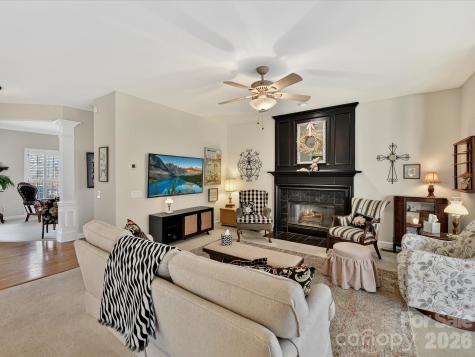 3814 Providence Plantation Lane Charlotte NC 28270
