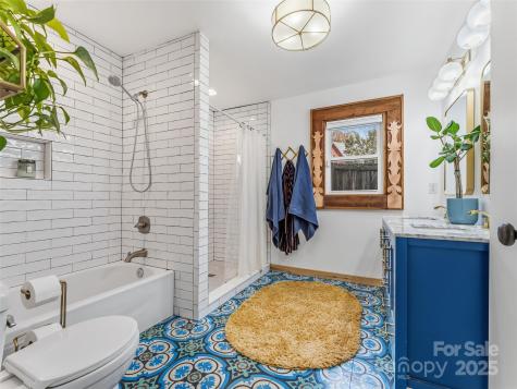 12 Woodland Drive Asheville NC 28806