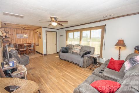 120 Mitch Road Union Grove NC 28689