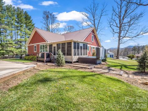 52 Old Spring Drive Candler NC 28715