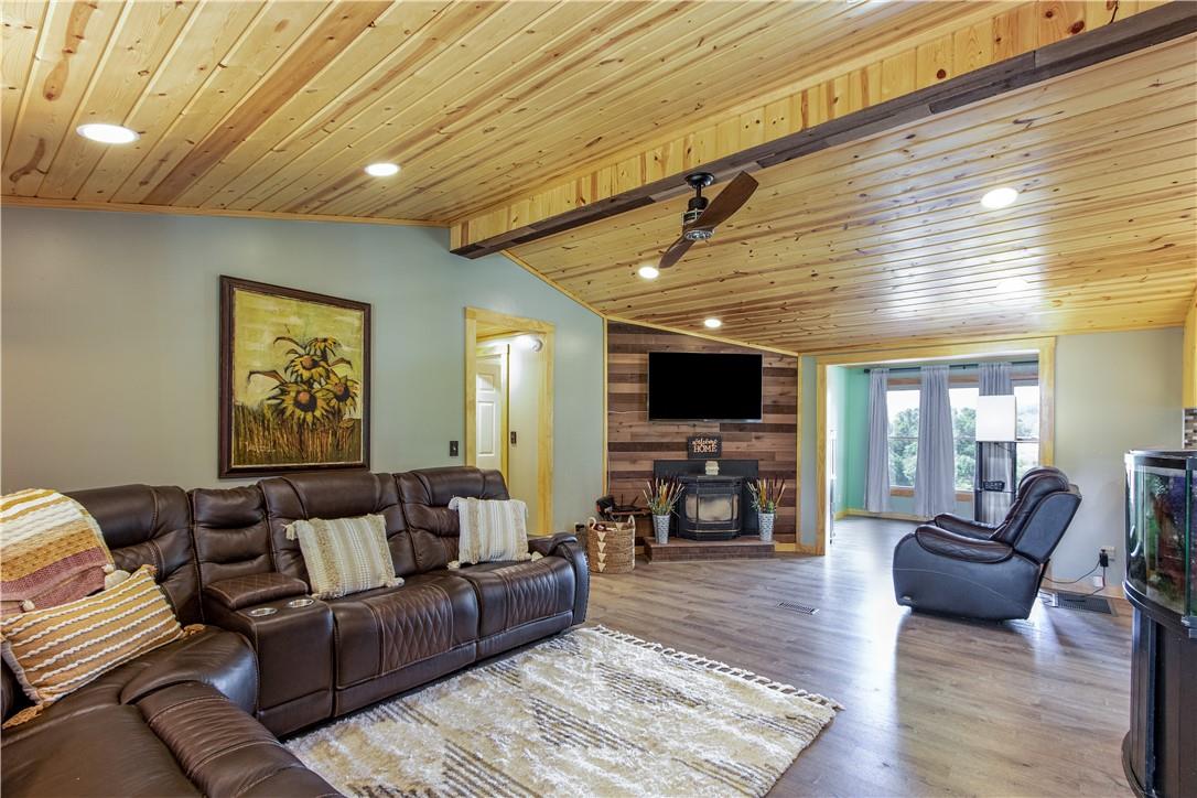 132 Abby Road Burnsville NC 28714