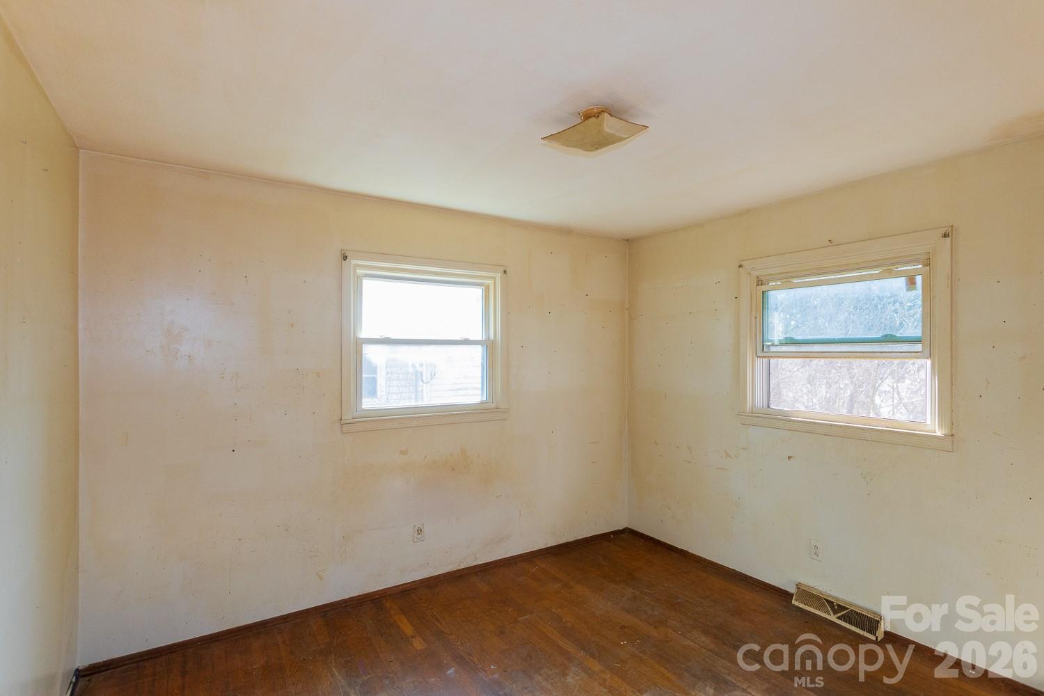 7 Main Street Asheville NC 28803