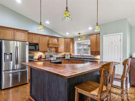 74 Woodson Drive Mars Hill NC 28754