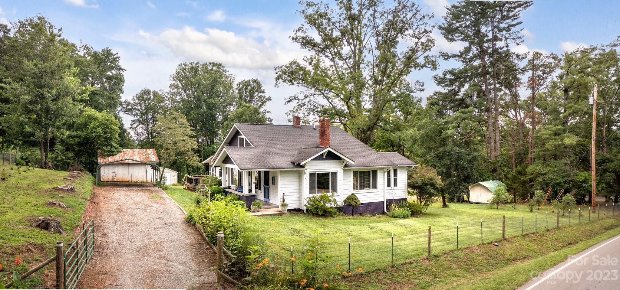 41 Lindsey Road Candler NC 28715