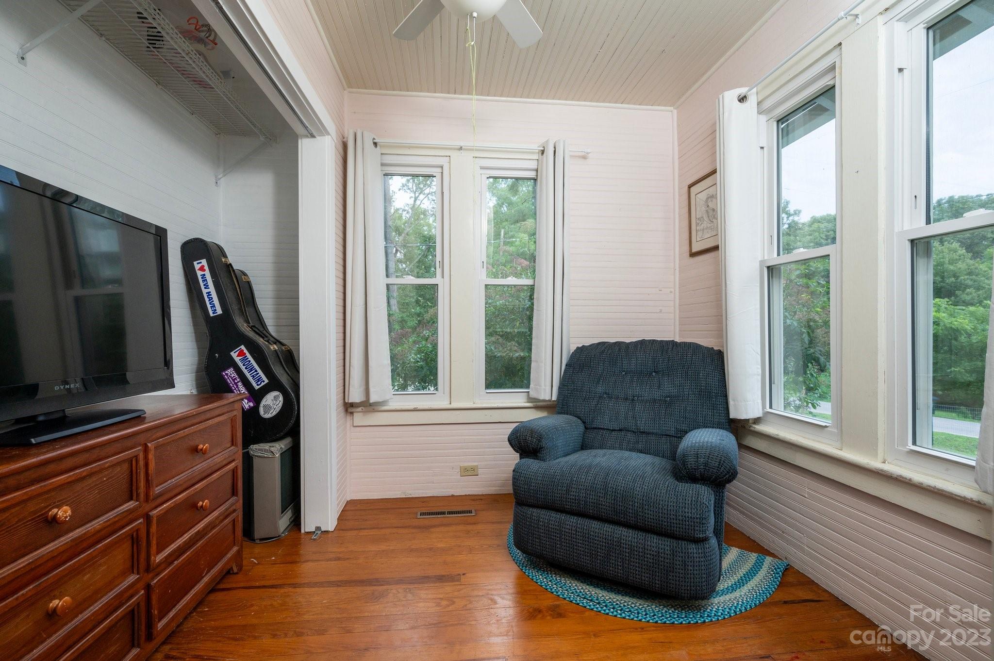 41 Lindsey Road Candler NC 28715