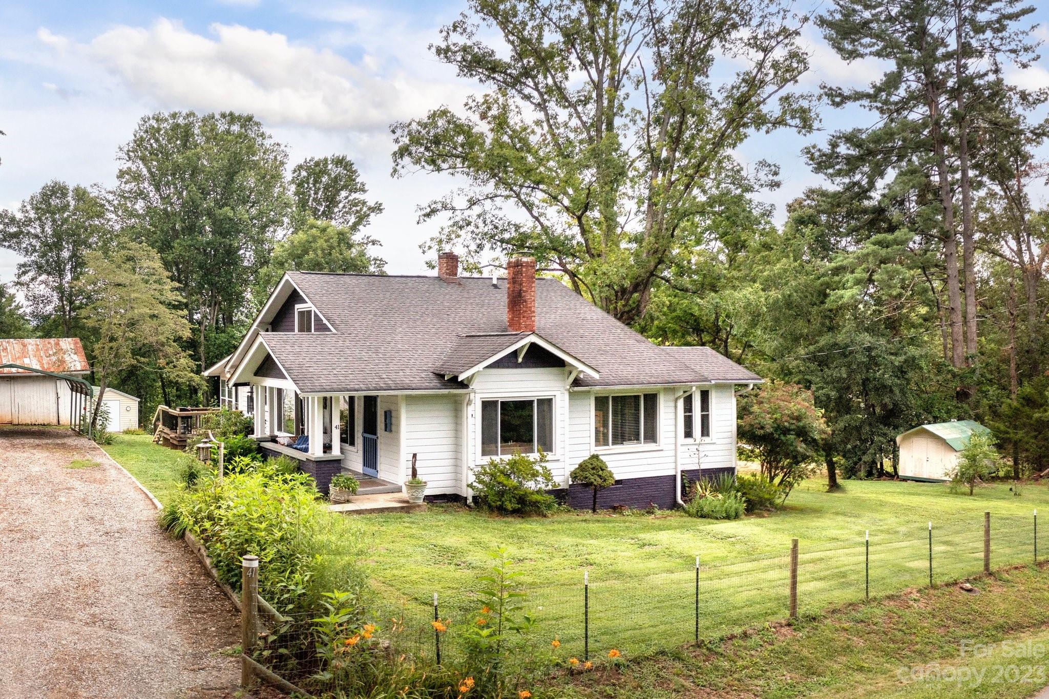 41 Lindsey Road Candler NC 28715