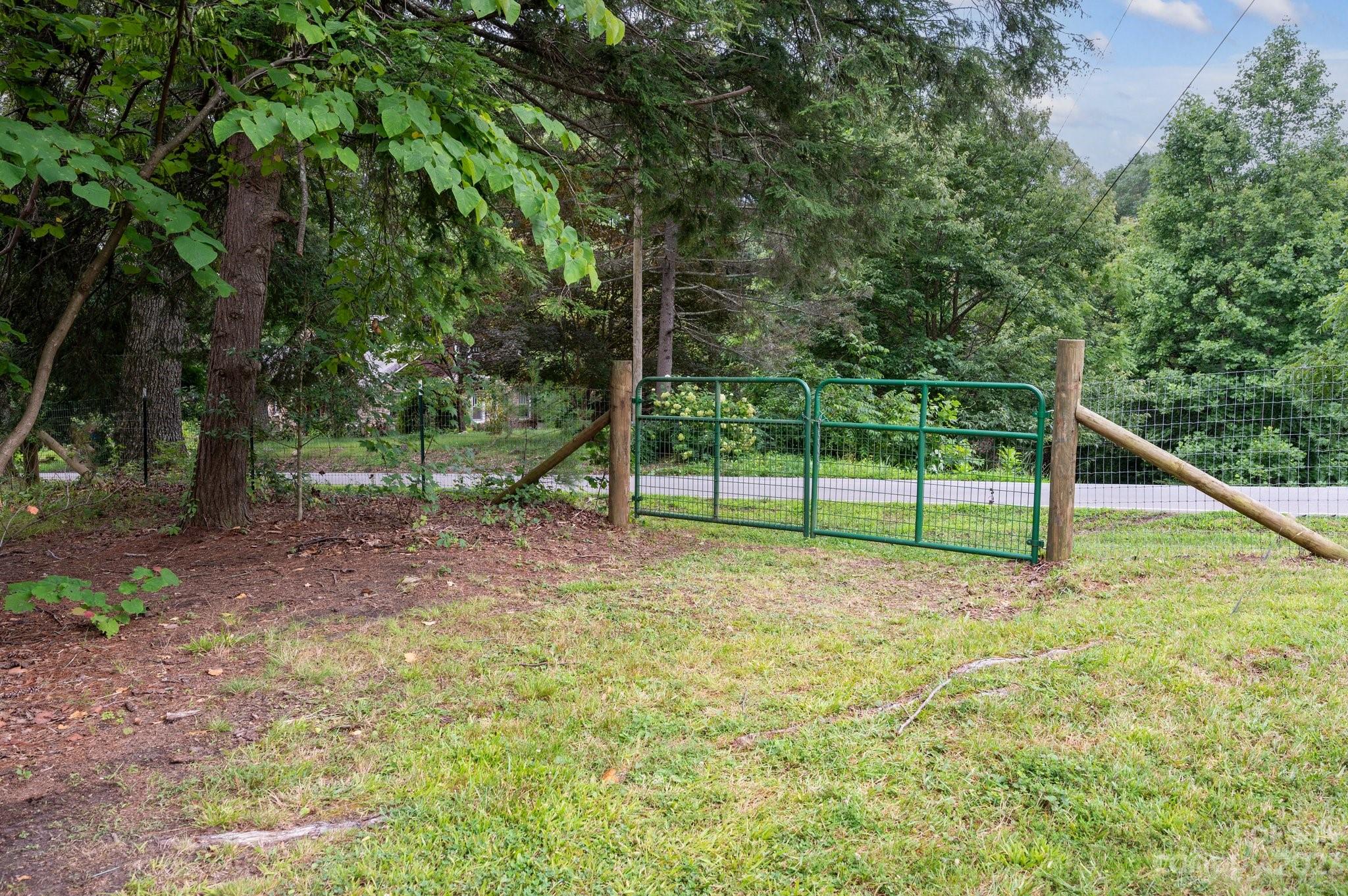41 Lindsey Road Candler NC 28715
