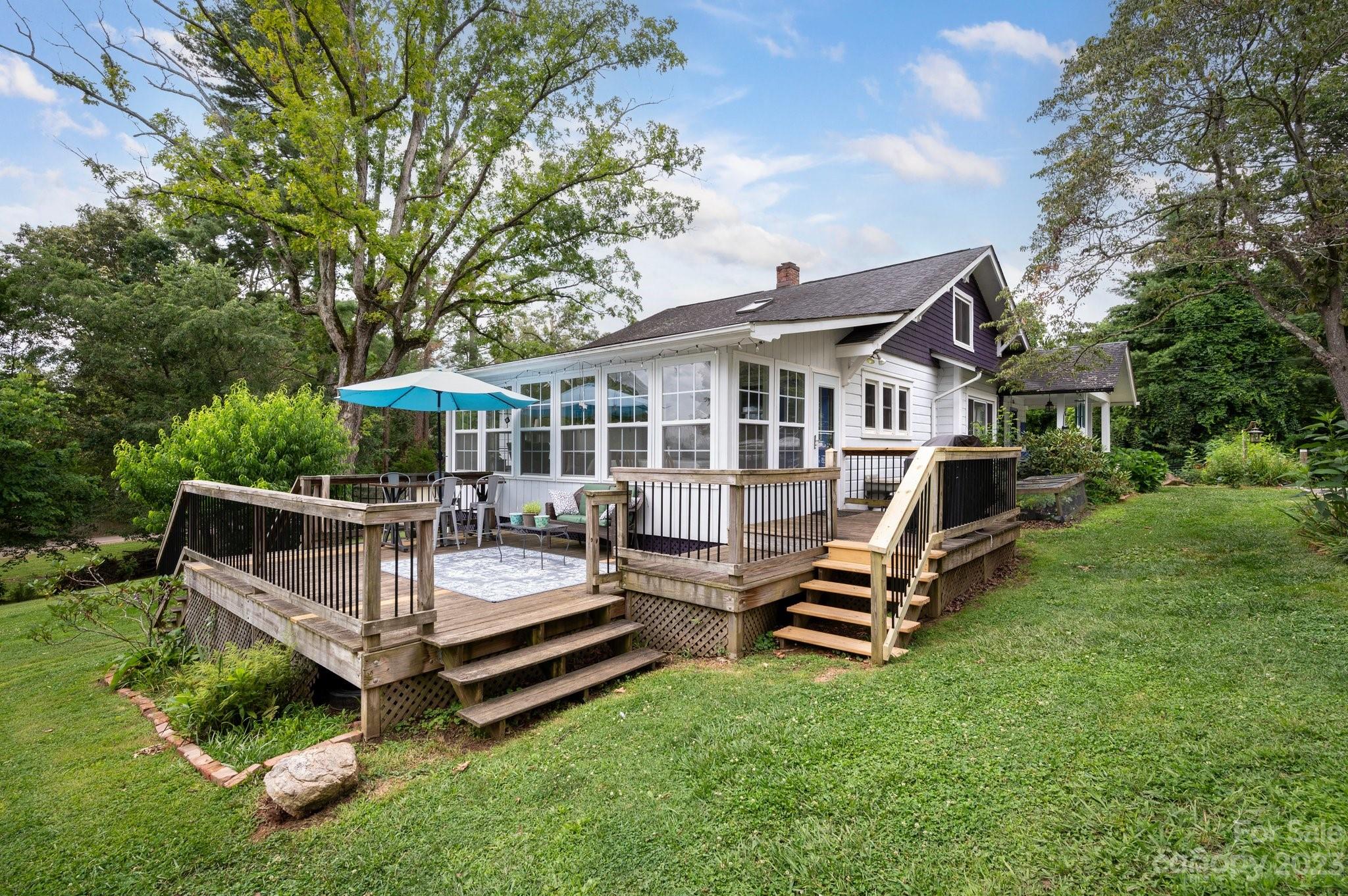 41 Lindsey Road Candler NC 28715