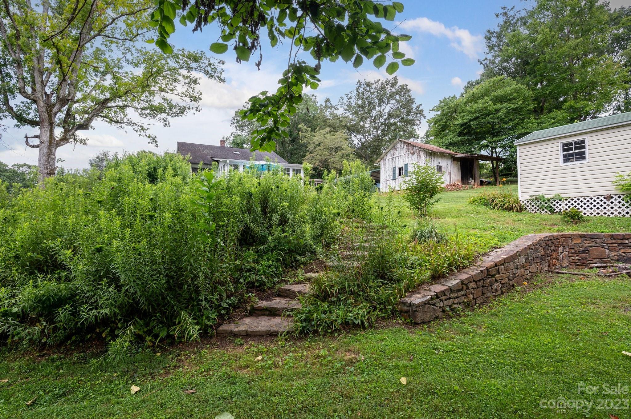 41 Lindsey Road Candler NC 28715