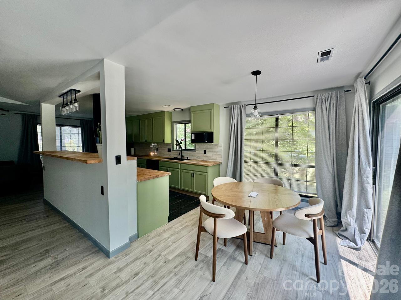 11209 Snapfinger Drive Charlotte NC 28277