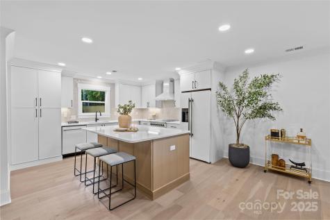 2461 Eaton Road Charlotte NC 28205