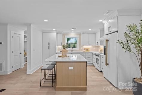 2461 Eaton Road Charlotte NC 28205