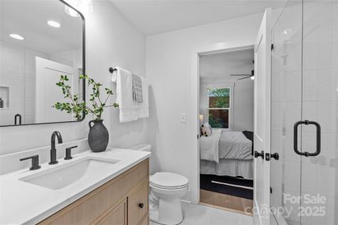 2461 Eaton Road Charlotte NC 28205